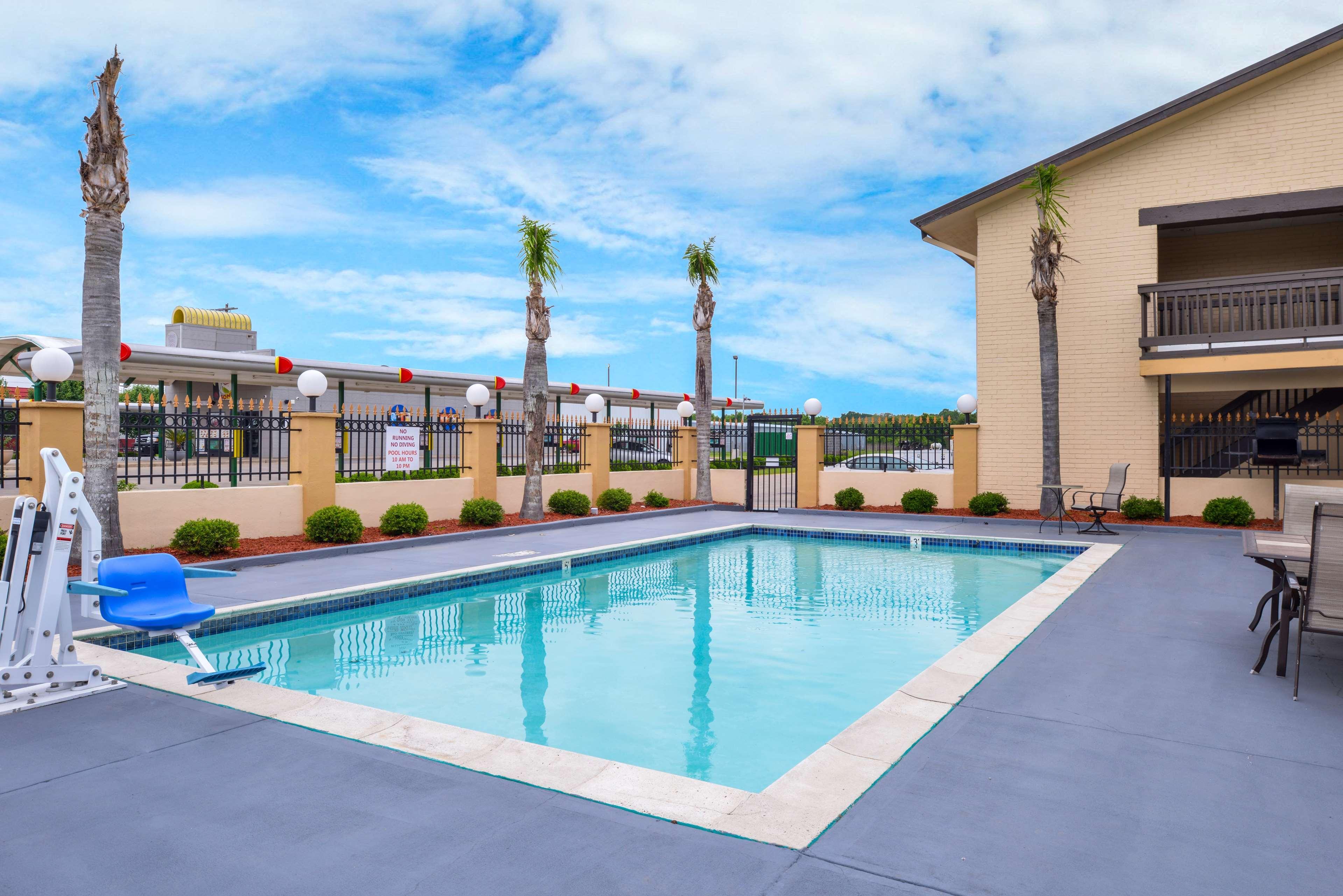 Americas Best Value Inn West Columbia Ngoại thất bức ảnh