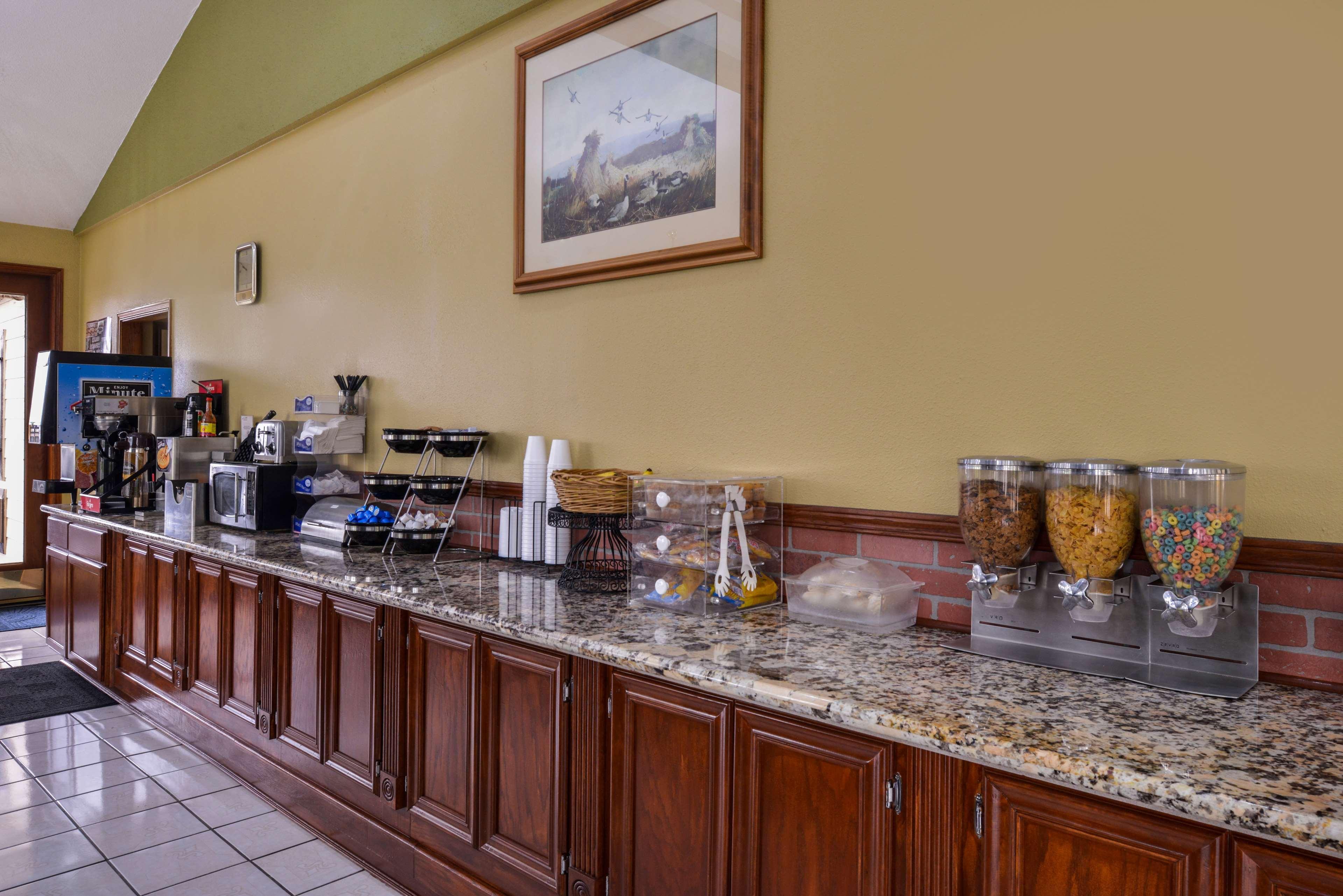 Americas Best Value Inn West Columbia Ngoại thất bức ảnh