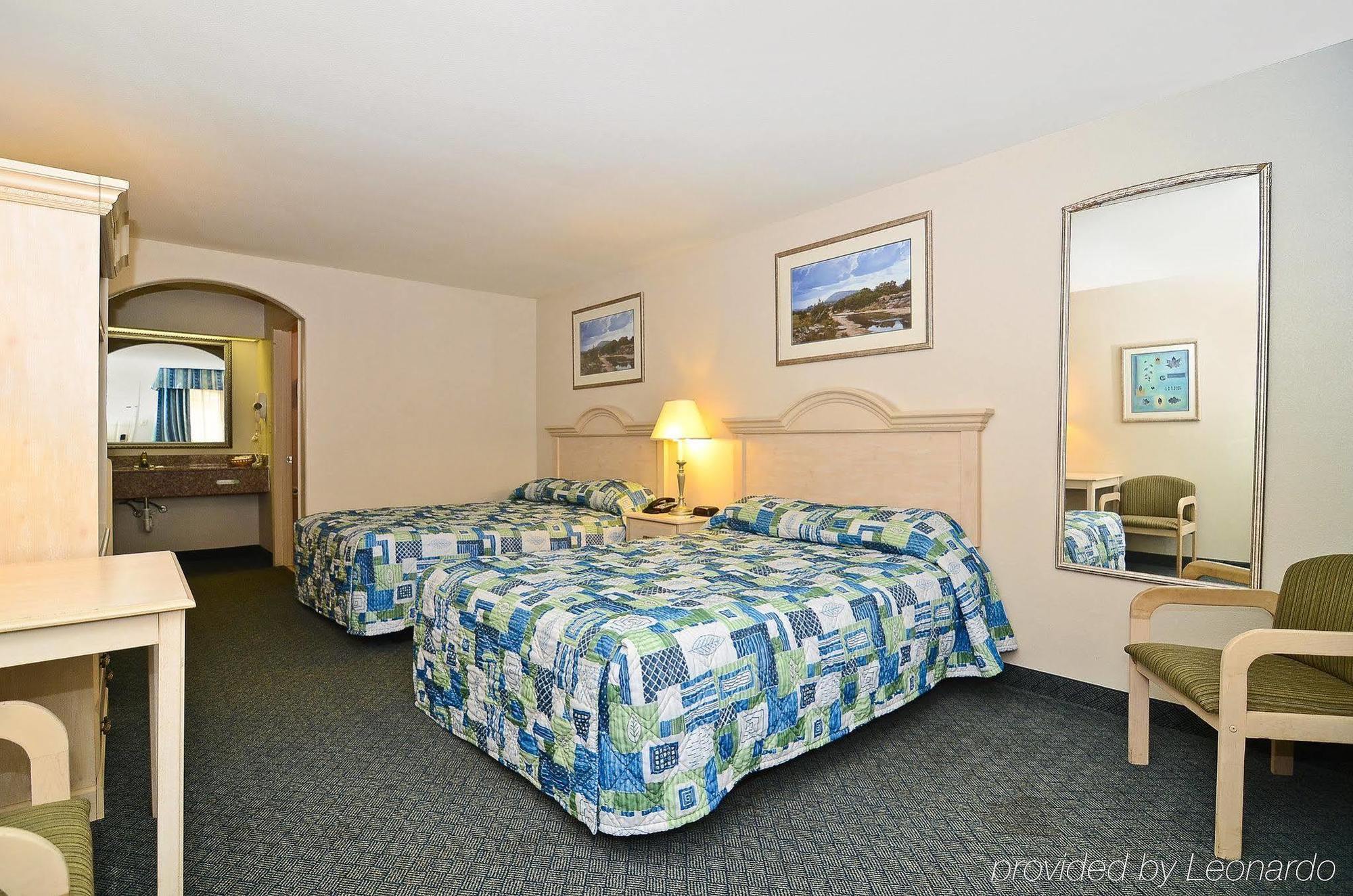 Americas Best Value Inn West Columbia Phòng bức ảnh