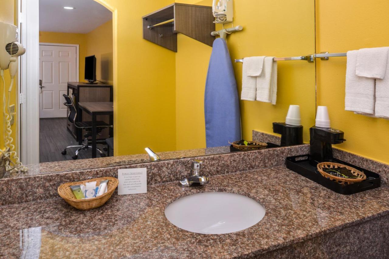 Americas Best Value Inn West Columbia Ngoại thất bức ảnh
